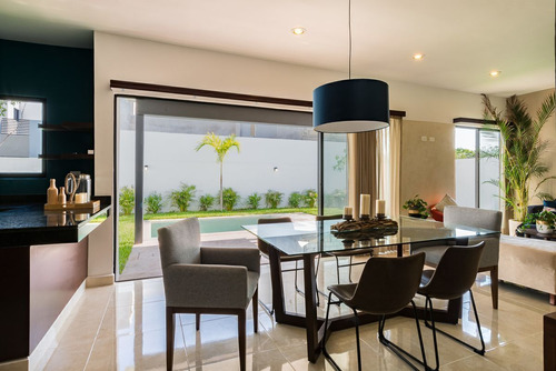 Casa En Venta Con Recamara En Planta Baja En Dzityá, Mérida