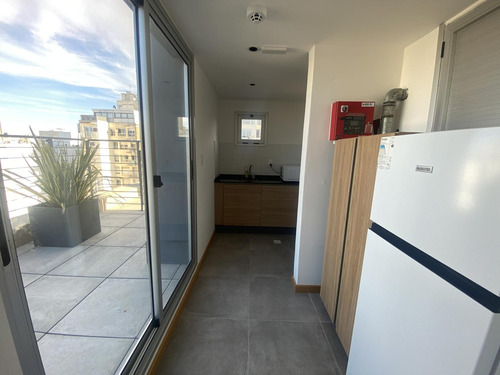 Departamento Monoambiente En Venta Ubicado En Montevideo, Uruguay Con Seguridad, Solarium, Parrilla