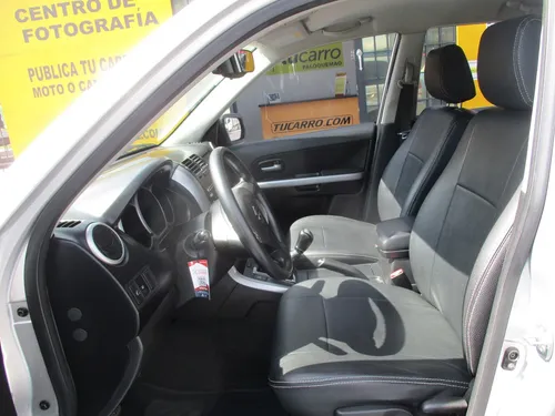 Suzuki Grand Vitara 4x2 2400cc Mt Aa
