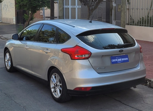 Imagen 13 de 21 de Ford Focus 1.6 S Sedan 2016