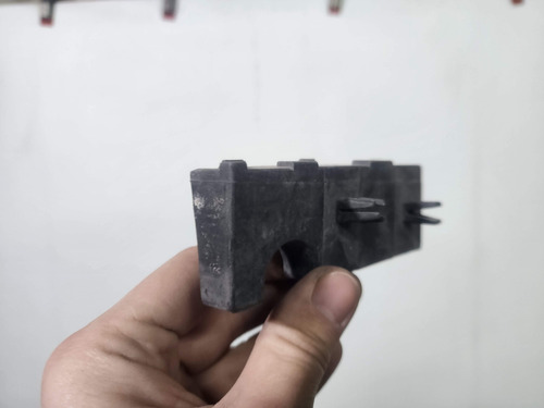 Soporte Paragolpe Del/ Der Chevrolet Classic Original