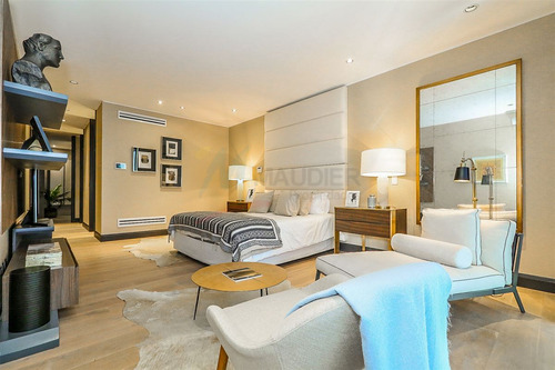 Departamento En Venta De 4 Dorm. En Las Condes