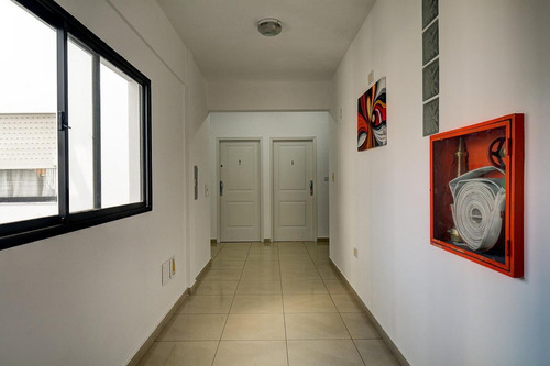 Imagen 14 de 15 de Venta / Departamento 2 Ambientes / Cochera / Lomas Del Mirador