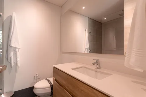 Apartamento En Venta En El Tesoro. Cod V10815