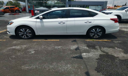 Imagen 3 de 5 de Nissan Sentra 2018