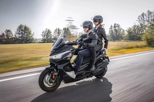 Voge Sr4 Max Pro Calienta Puños Asiento Parabrisas Electrico