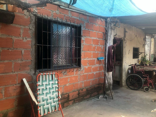 Venta Casa A Refaccionar En Moreno Barrio Trujui