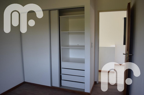 Imagen 24 de 30 de Venta Casa Complejo De Viviendas En City Bell
