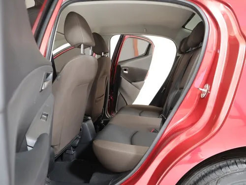 Mazda 2 Touring Sdn 1.5 At