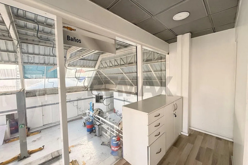 Exclusiva Propiedad Comercial En Venta