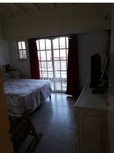 Imagen 7 de 11 de Duplex 4 Amb Excelente Ubicacion!!!!!!!!!!!!!!!!!!