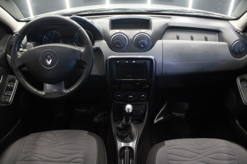 Imagen 7 de 20 de Renault Duster 2.0 4x2 Luxe Nav 2013