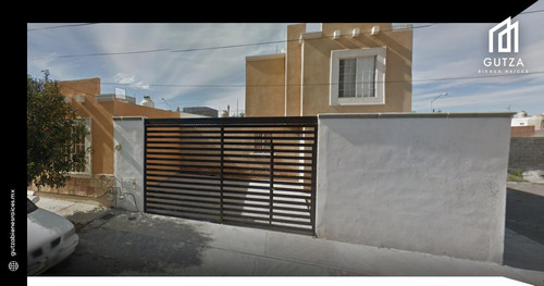 Casa En  Fraccionamiento Ciudad Mirasierra, Saltillo, Coahuila. Remate Hipotecario. 