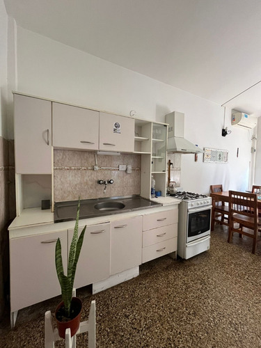Venta De Amplia Y Hermosa Casa Mar En Santa Teresita, Calle 7 Nº 457, La Costa