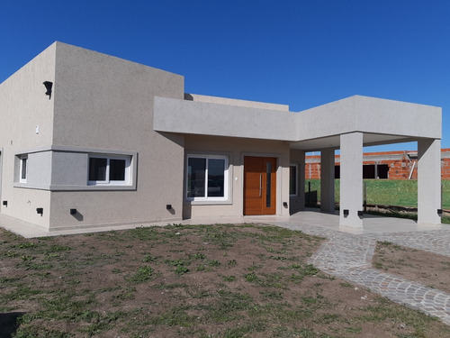 Venta Casa En San Felipe, Quincho, Parrilla, Parque. A Estrenar