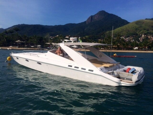 Lancha Magnum 39, 2015, 02 4.2 Diesel - Marina Atlântica