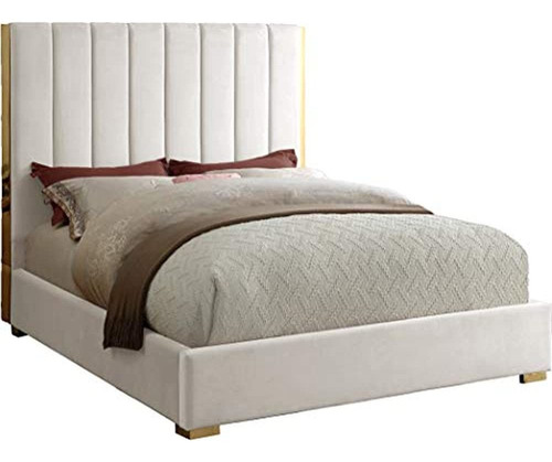 Meridian Furniture Becca Collection Modern | Cama Tapizada D