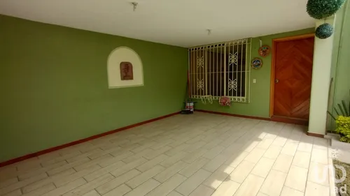 Venta Casa 4 Ambientes Issste