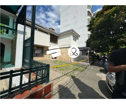 Venta De Casa Para Vivir O Construir Un Edificio De 11 Pisos En Conquistadores