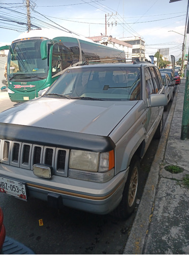 Jeep Grand Cherokee Laredo L6 4x4 At