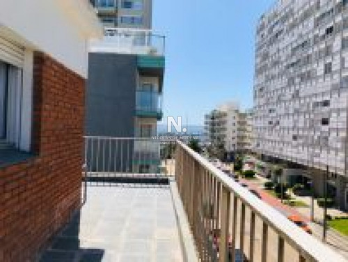 Apartamento En Península.- Ref: 3323