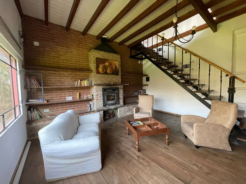 Venta | Hermosa Casa Quinta 5 Ambientes | Lujan Retasada