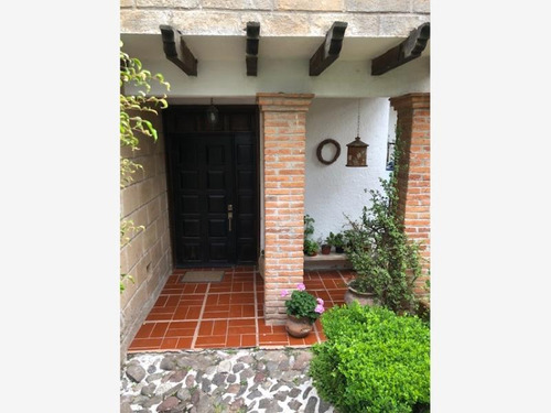 Imagen 1 de 12 de Renta Casa Con Jardin Y Vistas Espectaculares En Corregidora