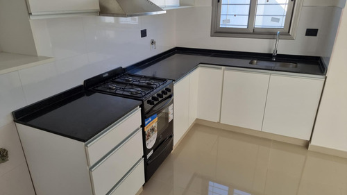 Imagen 8 de 30 de Duplex A Estrenar