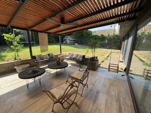 Cómoda Casa Recién Remodelada En El Arrayán Amplios Dormi