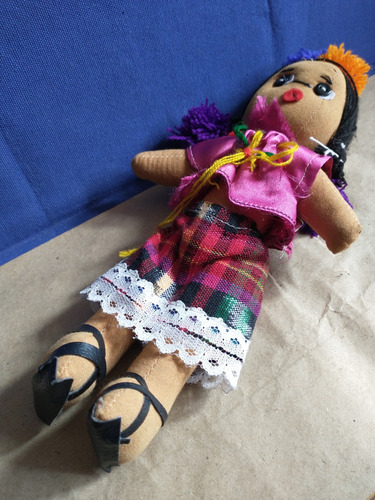 Muñequita De Trapo Artesanal (Usado)