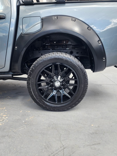 Nissan Frontier 2.3 Le Cab. Dupla 4x4 Aut. 4p