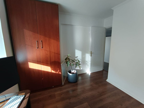 Exclusiva Casa En Condominio En Venta De 4 Dorm. En Machalí