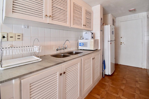 Imagen 12 de 18 de Apartamento En Venta Puerto Punta Del Este