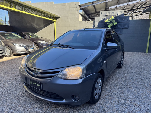 Toyota Etios 1.5 Sedan Xs