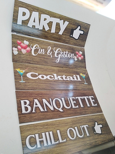 Imagen 7 de 10 de Cartel De Señalizacion Para Fiestas De Madera Personalizados