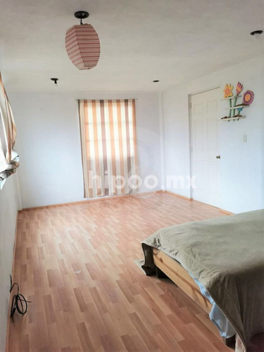 Casa En Renta En Cacalomacan Centro