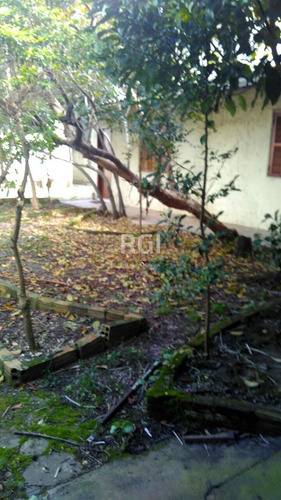 Casa Em Rio Branco Com 3 Dormitórios - Pj4702