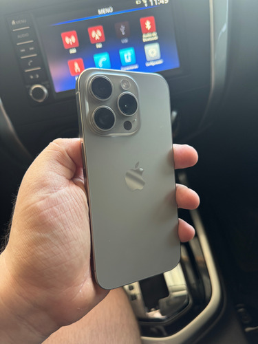 Apple iPhone 15 Pro (128 Gb) - Titanio Natural (Usado)