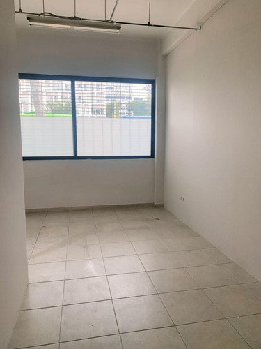Oficina De 36.6 M2 En La Col. San Miguel Chapultepec, Alc. Miguel Hidalgo