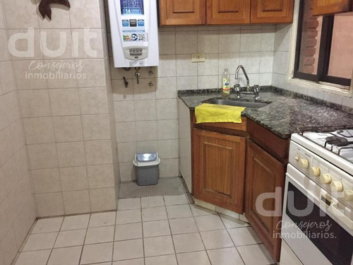 Amplio Departamento Un Dormitorio Con Balcón - Vista Al Frente