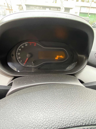 Imagen 8 de 21 de Chevrolet Onix 2019 1.4 Joy Ls