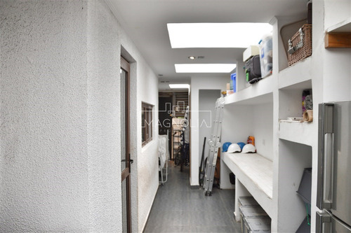 Casa En Venta De 5 Dorm. Y Sauna En Chamisero