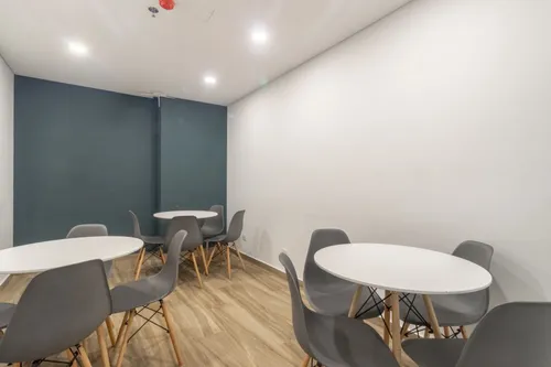 Apartamento En Arriendo/venta En Lisboa. Cod A16289