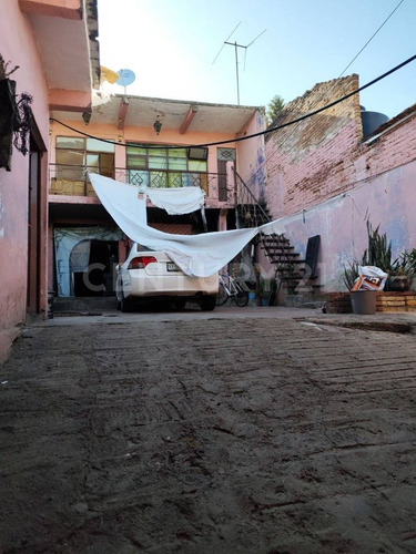 Se Vende Terreno Con Construcción En Col. Del Valle