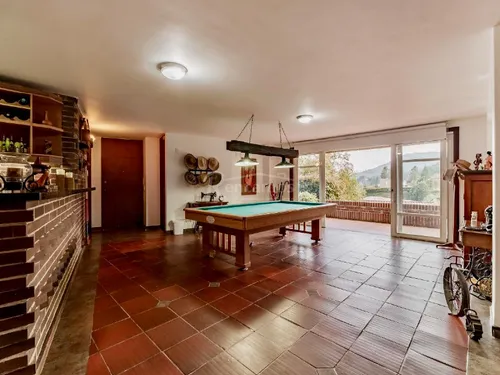 Casa En Venta En Loma Del Escobero. Cod V776118