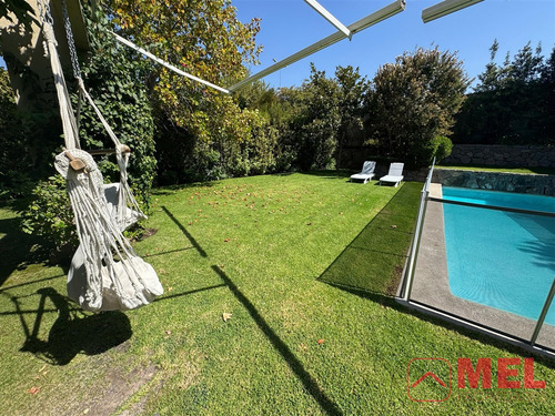 Casa En Arriendo De 5 Dorm. En Chicureo, Colina