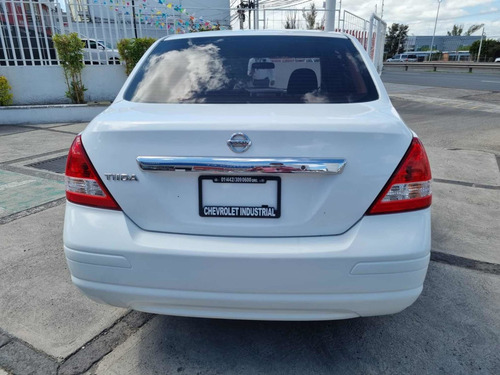 Imagen 6 de 11 de Nissan Tiida 2015 1.8 Advance Sedan Mt