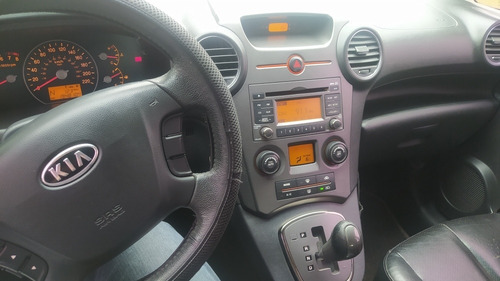 Imagem 7 de 10 de Kia Carens 2011 2.0 Ex 5p