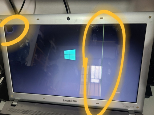 Tela Notebook Led 15.6 Com Defeito Veja Fotos. (Usado)