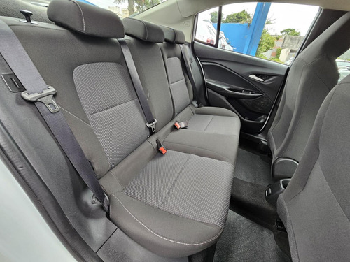 Chevrolet Onix plus Onix Sedan Plus Lt 1.0 12v Flex 4p Mec